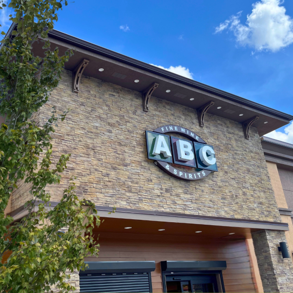 We're celebrating the opening of our NEW Moccasin Wallow store by giving two lucky guests the chance to win a $250 shopping spree with one of our consultants! - Free Giveaway