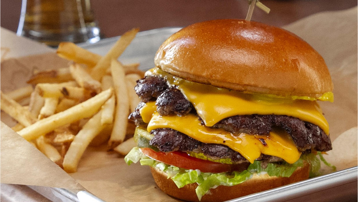 Buffalo Wild Wings gift certificate giveaway