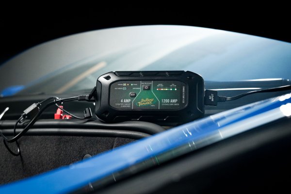 Spring Garage Glow Up - Free Giveaway